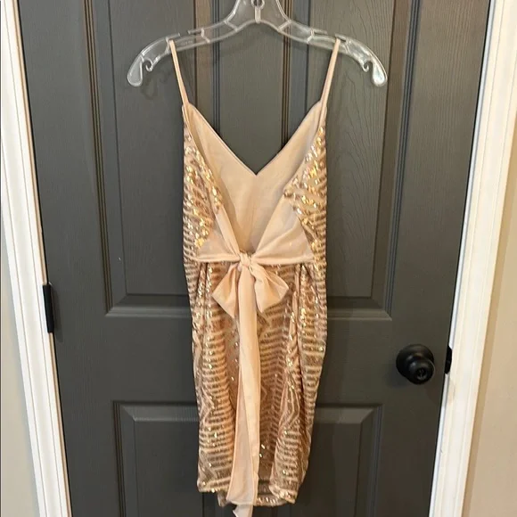 Lulu's Gold Sequin Mini Dress - Picture 2 of 2